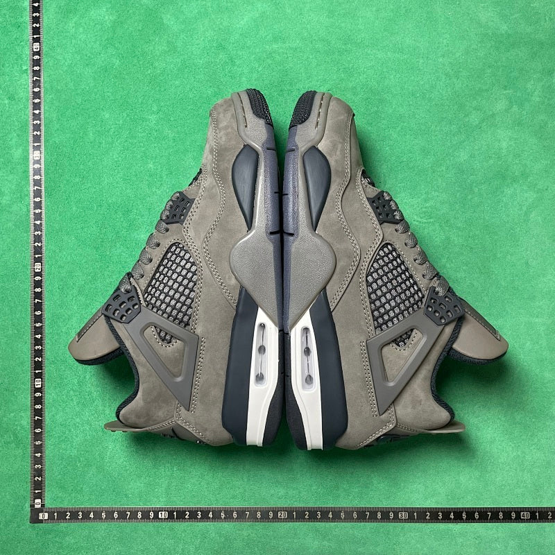 Air Jordan 4 Retro