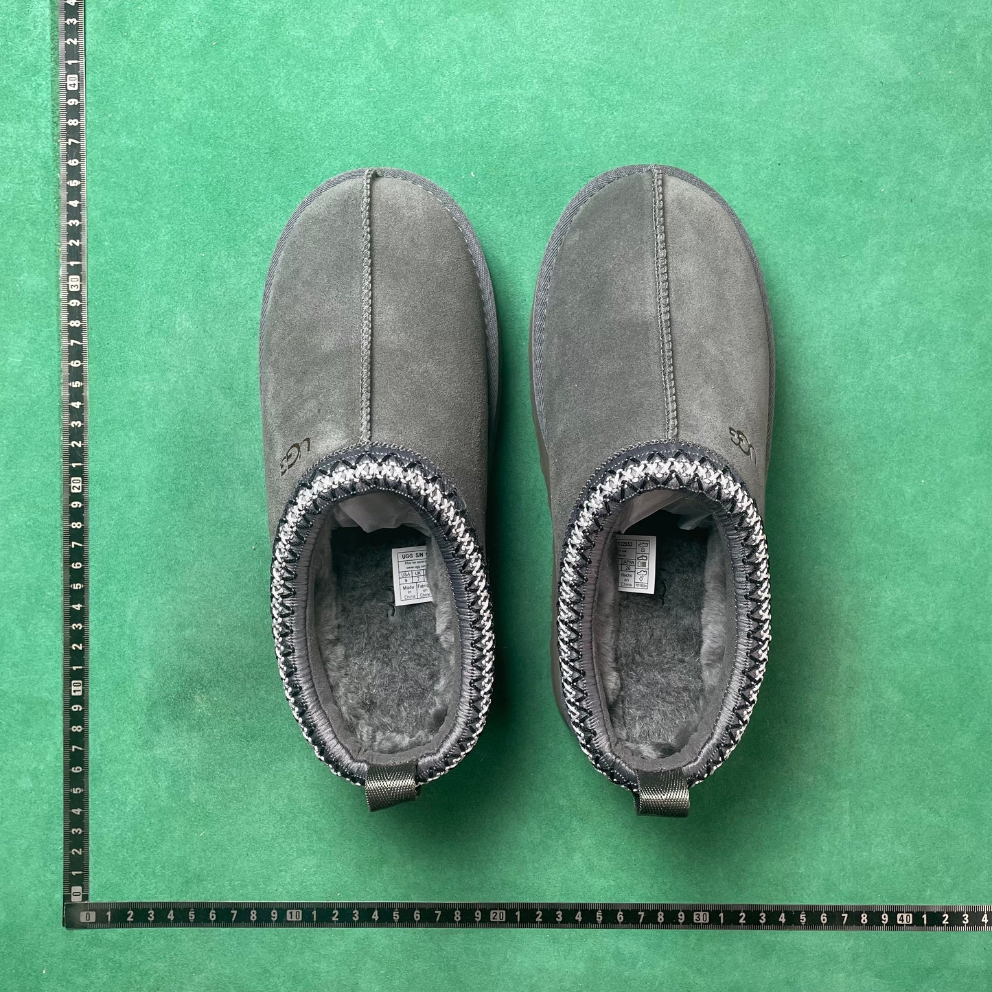 UGG