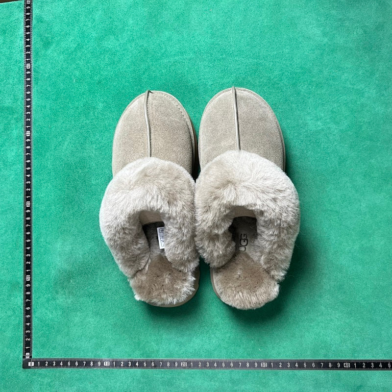 UGG