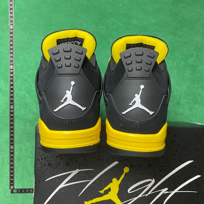 Air Jordan 4 retro