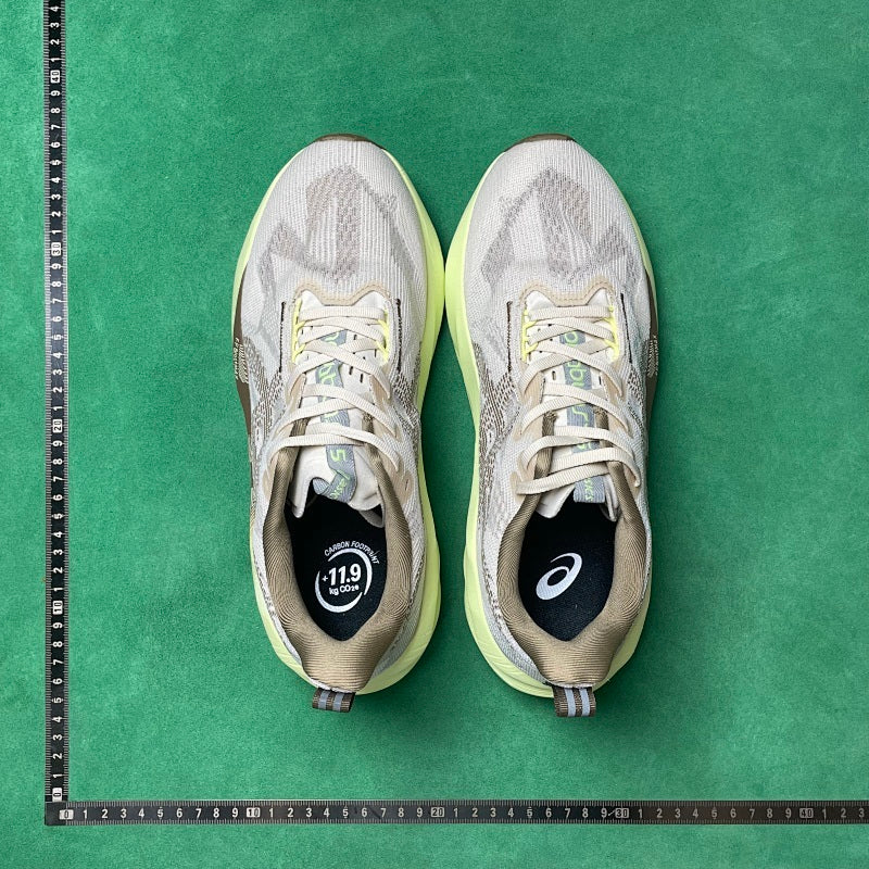Asics Novablast 5 LE