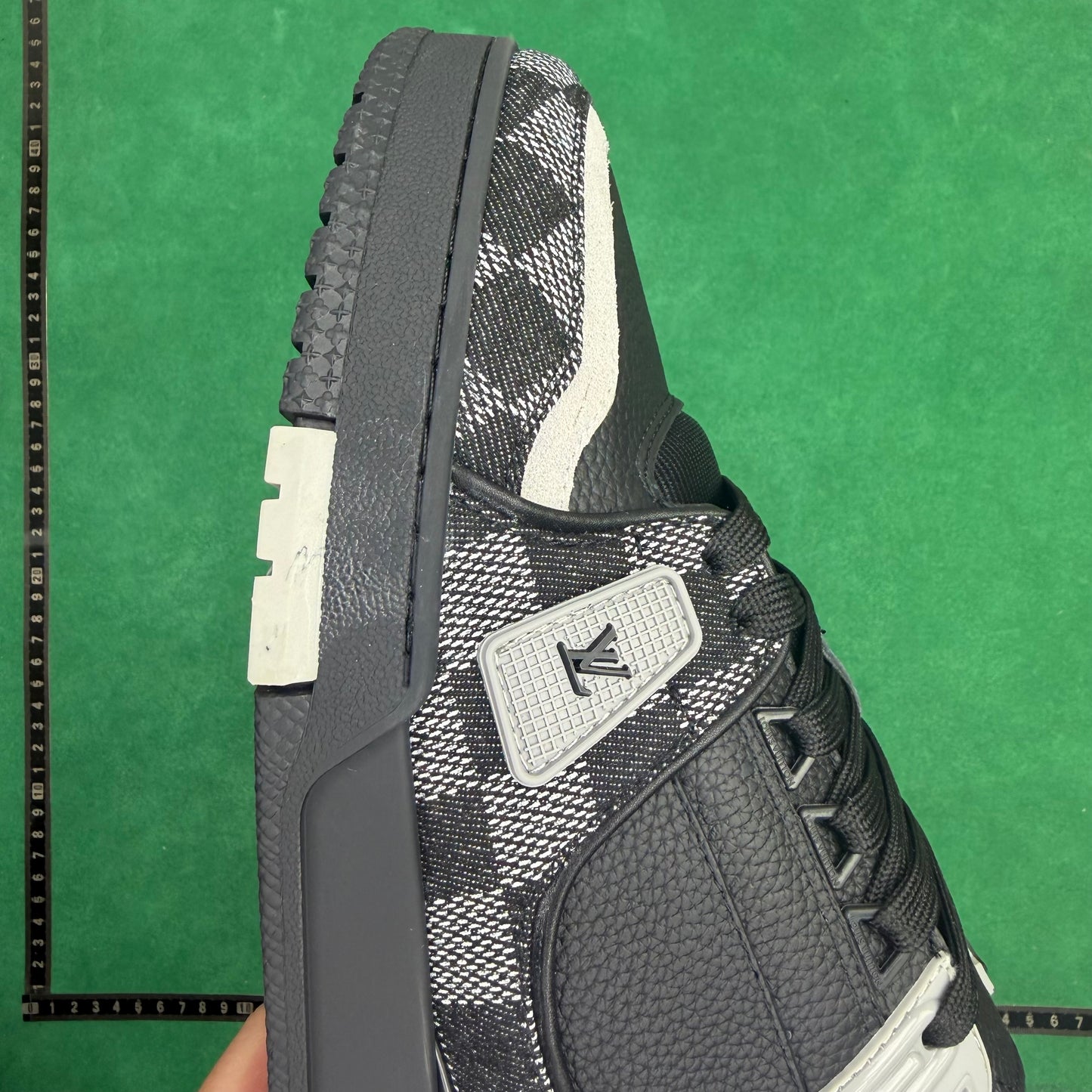 Louis Vuitton  - TT Trainer