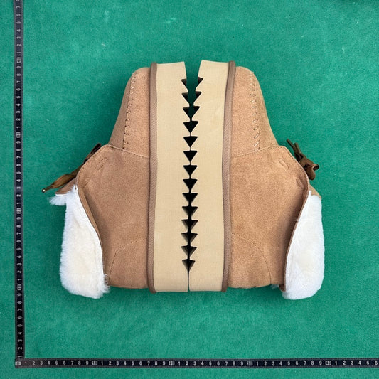 UGG