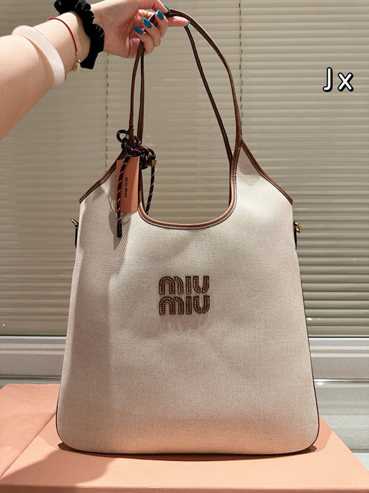 MiuMiu