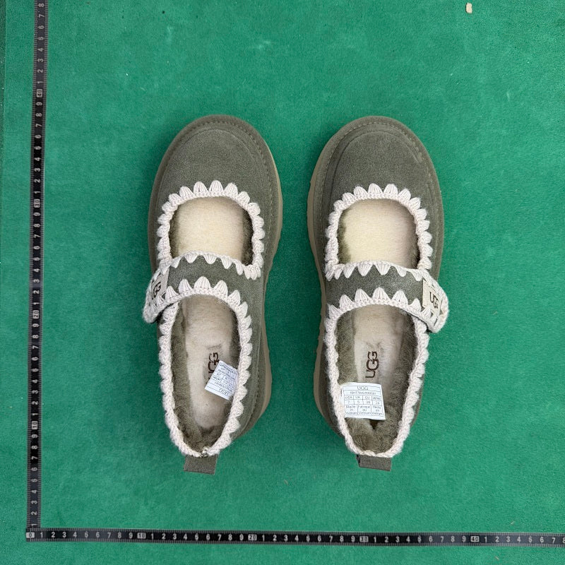 UGG