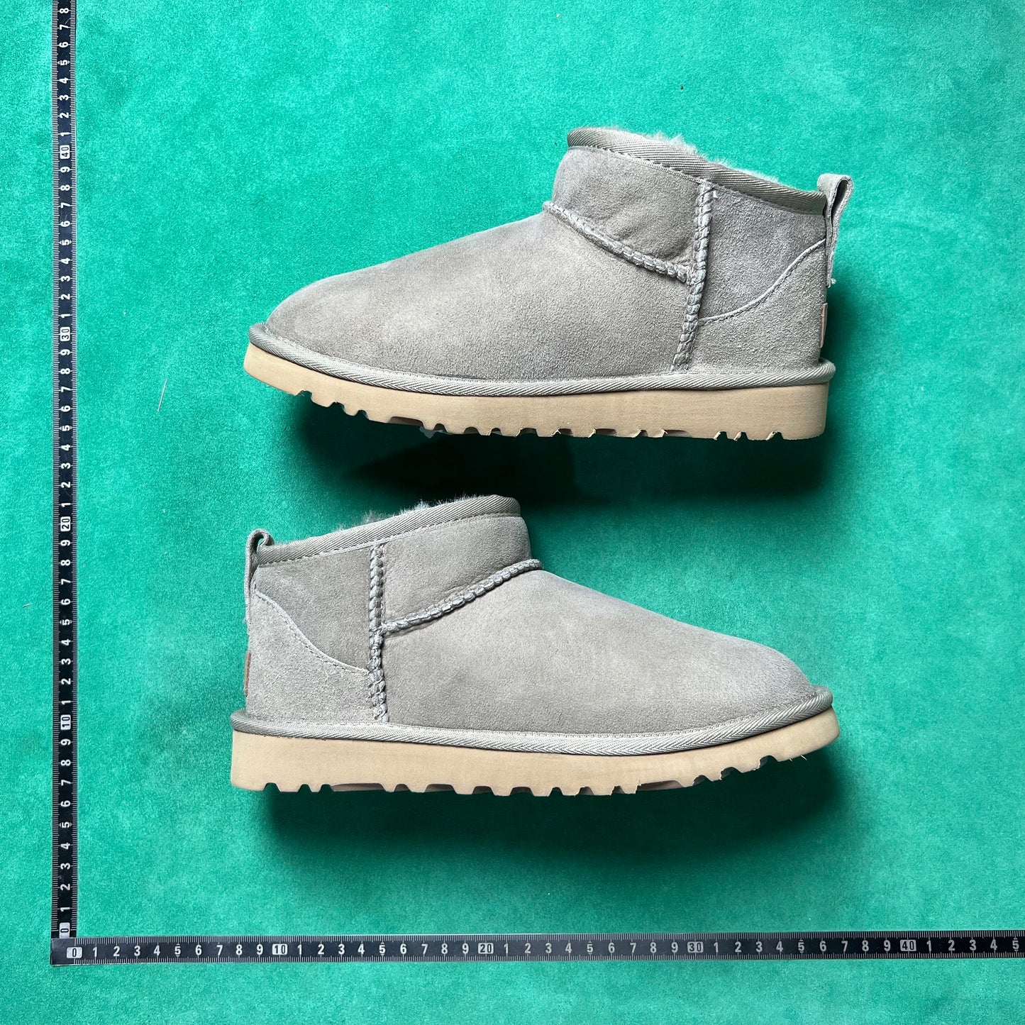 UGG