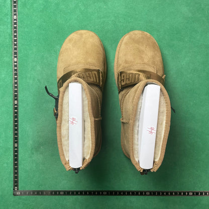 UGG