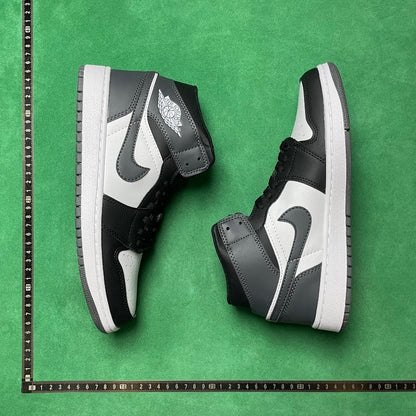 Air Jordan 1