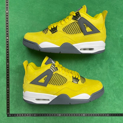 Air Jordan 4 Retro