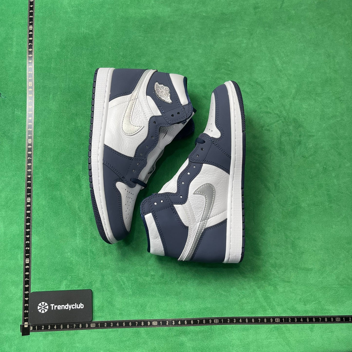 Air Jordan 1