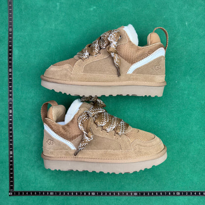 UGG