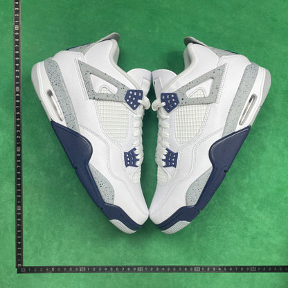 Air Jordan 4 Retro