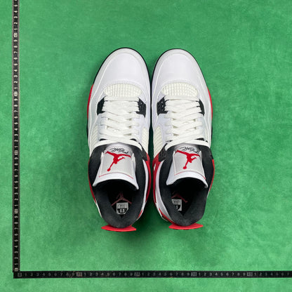 Air Jordan 4 Retro