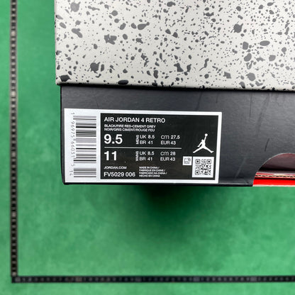 Air Jordan 4 Retro