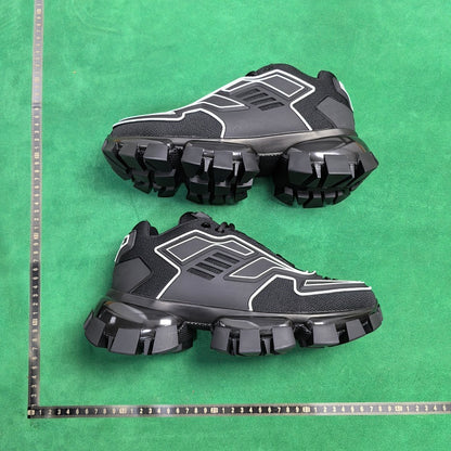Prada - Cloudburst Thunder