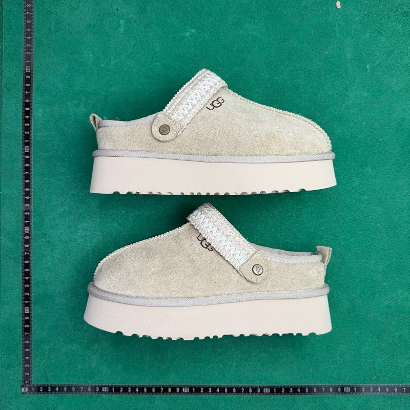 UGG