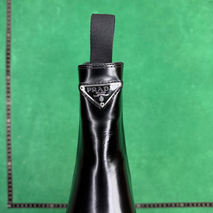 Prada - Monolith A