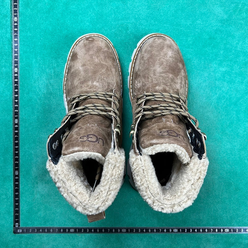 UGG