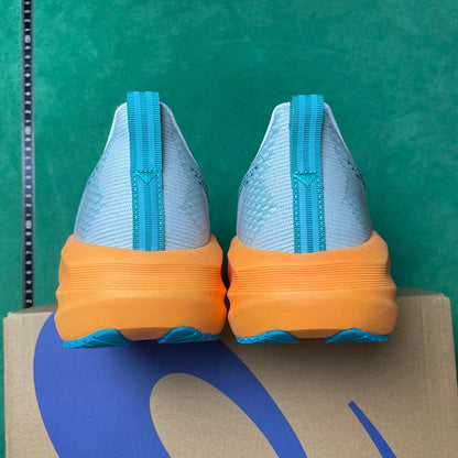 Asics -Novablast 5 LE