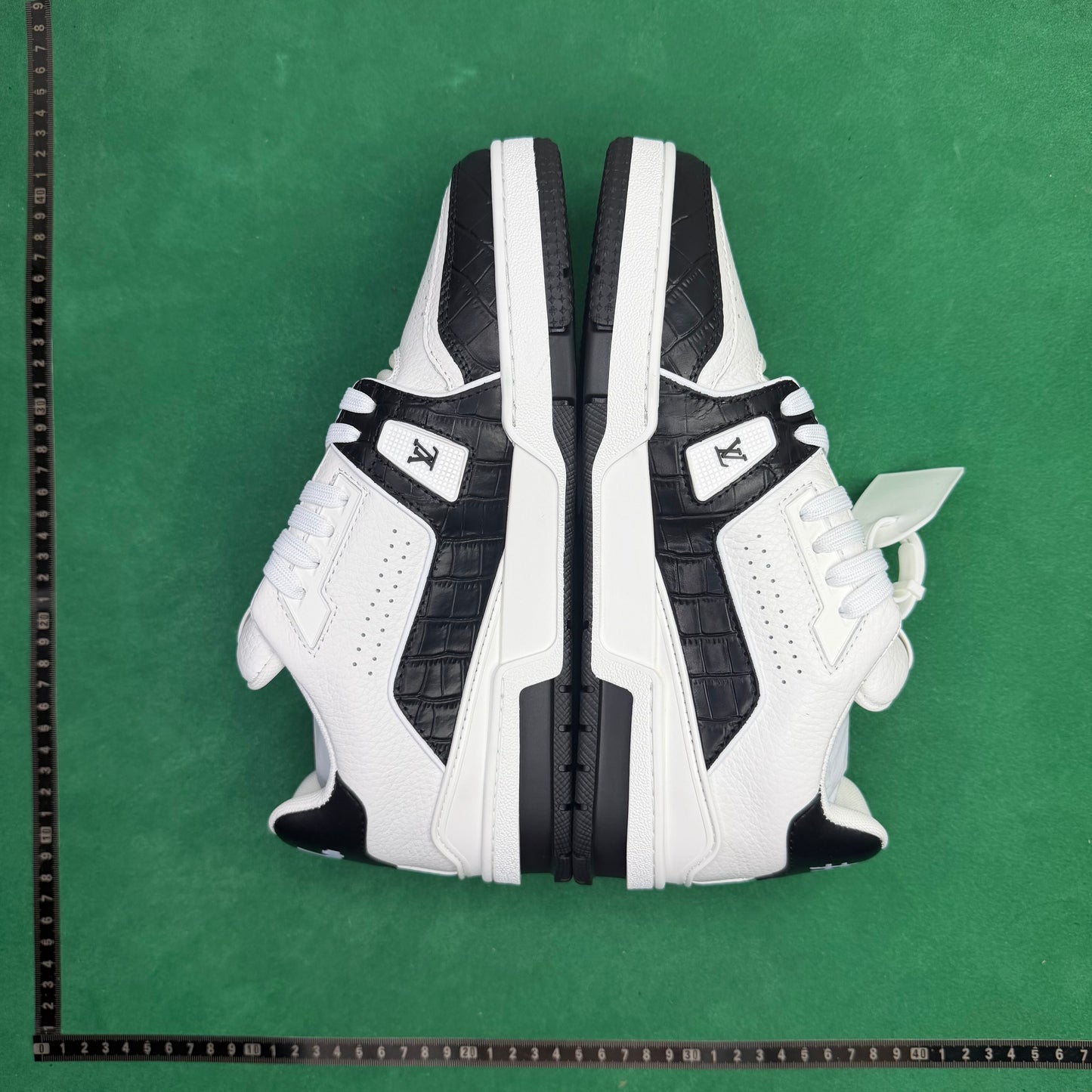 Louis Vuitton  - TT Trainer