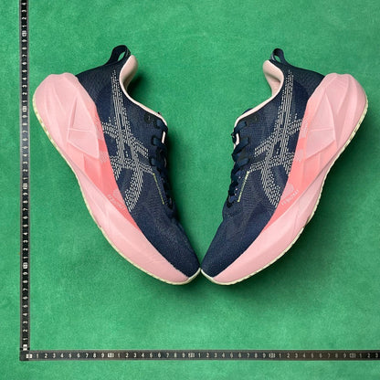 Asics Novablast 5