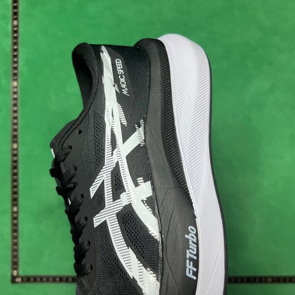 Asics Magic Speed 4