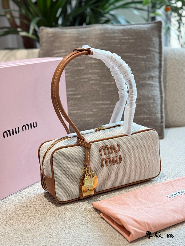 MiuMiu
