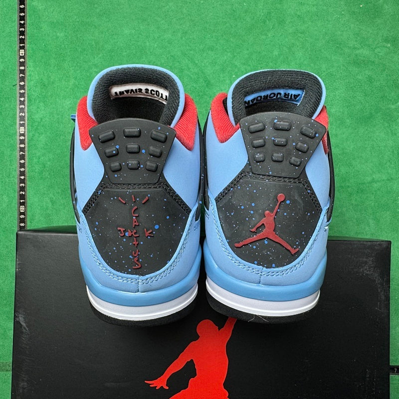 Air Jordan 4 Retro