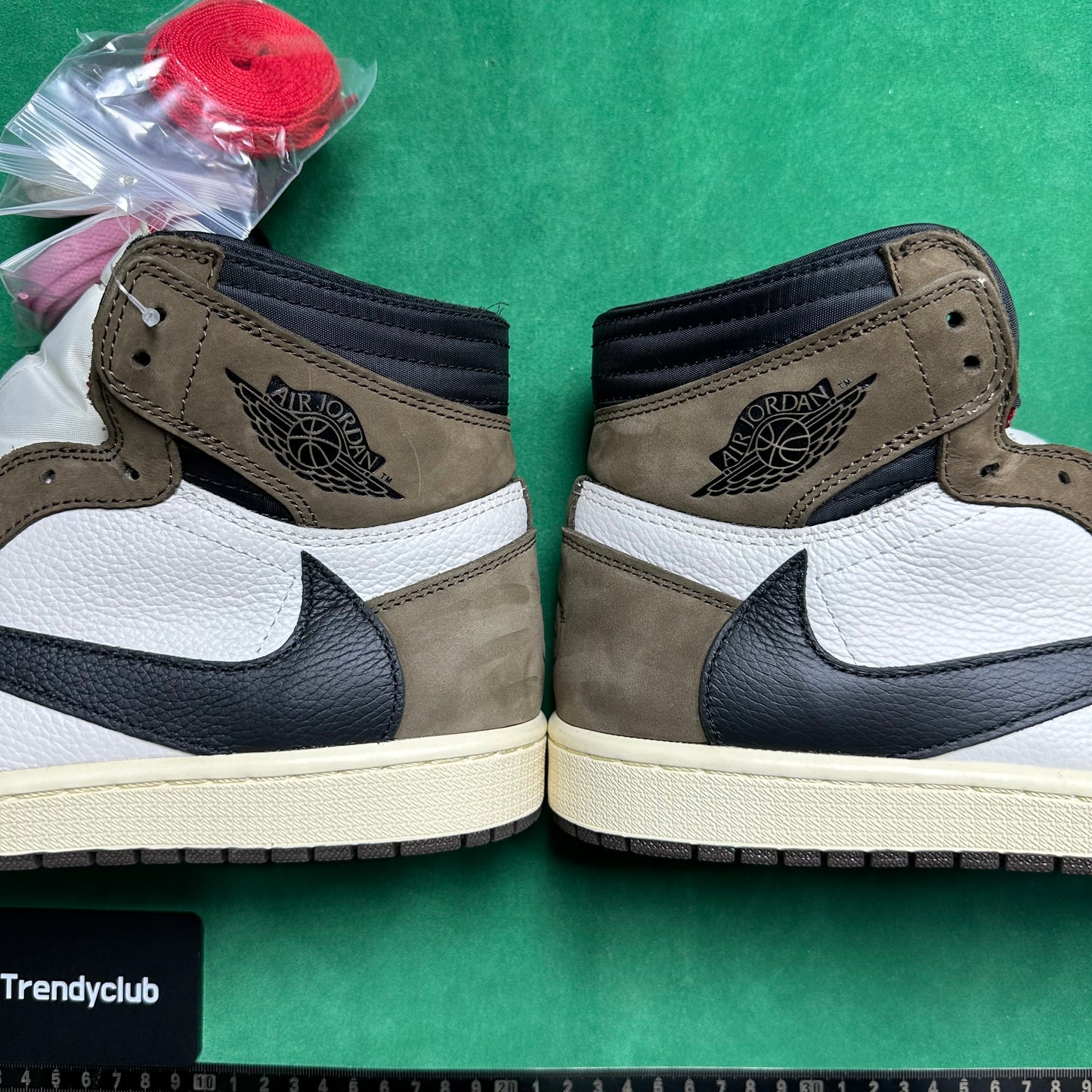Air Jordan 1