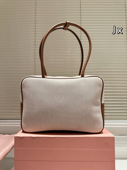 MiuMiu