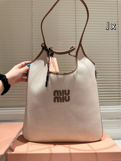 MiuMiu