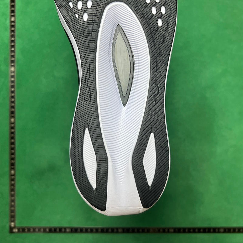 Asics Magic Speed 4