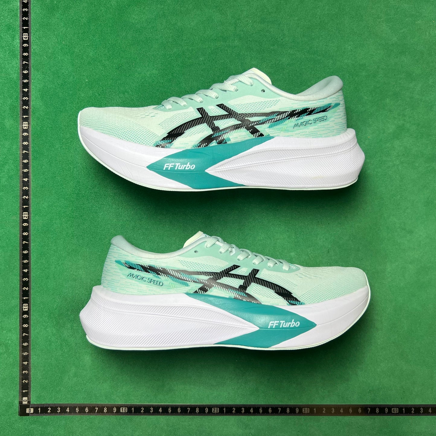 Asics Magic Speed 4