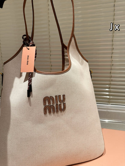 MiuMiu