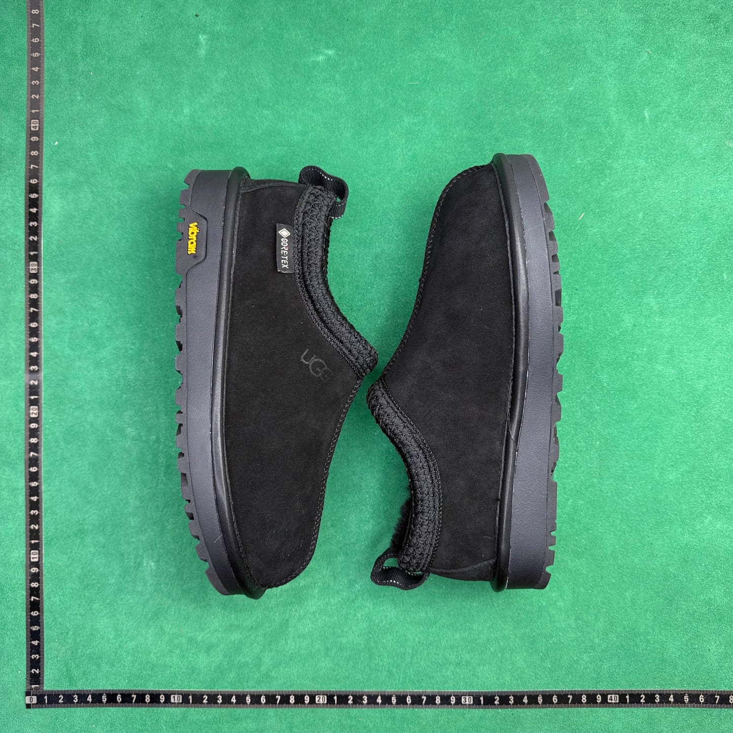 UGG