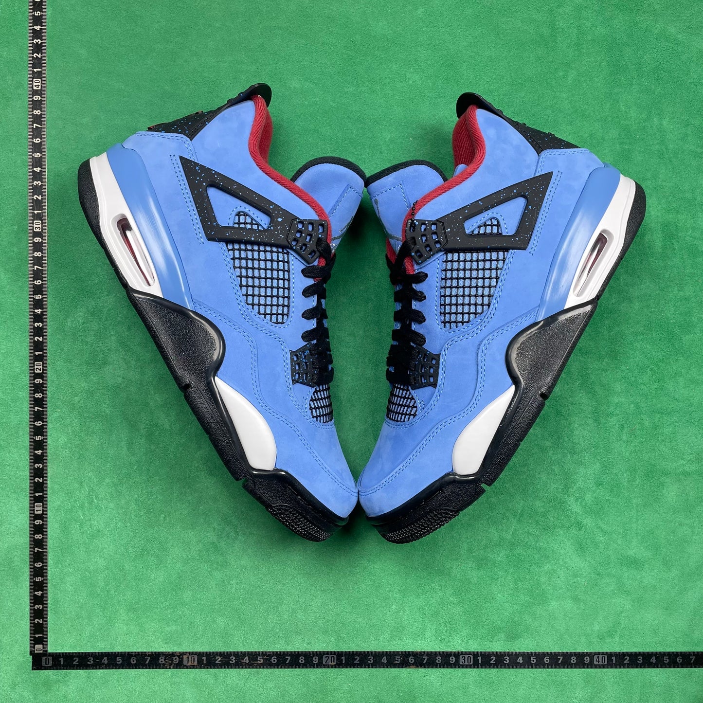 Air Jordan 4 Retro