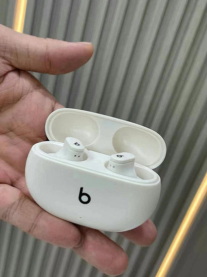 Beats Studio buds +