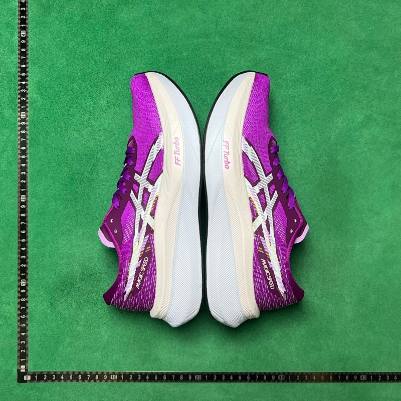 Asics Magic Speed 4