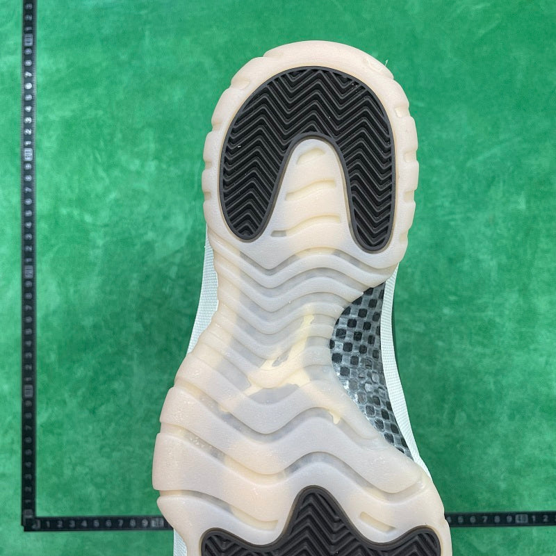 Air Jordan 11 WMNS Retro