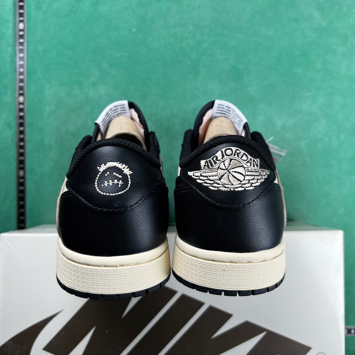 Air Jordan 1