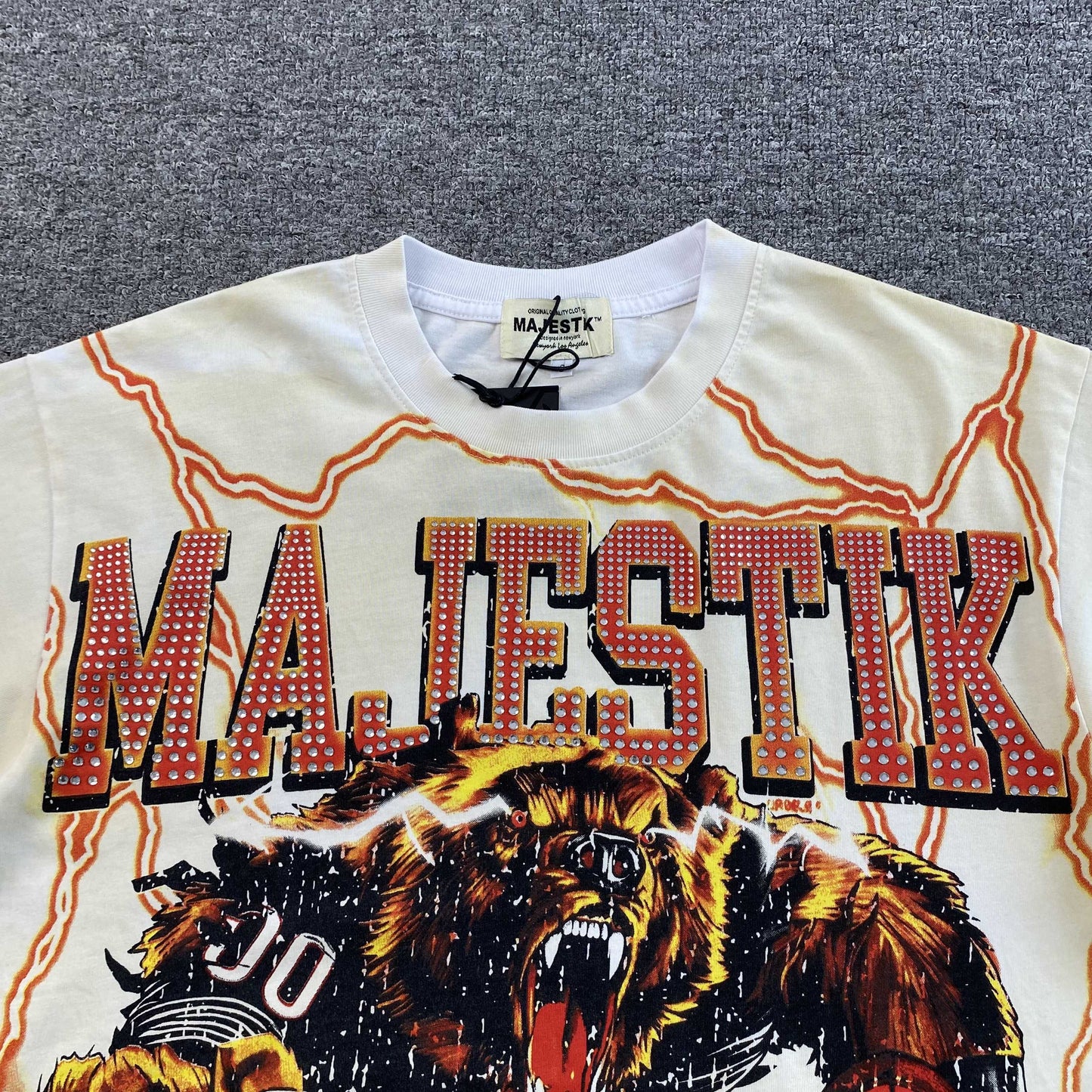 MAJESTIK