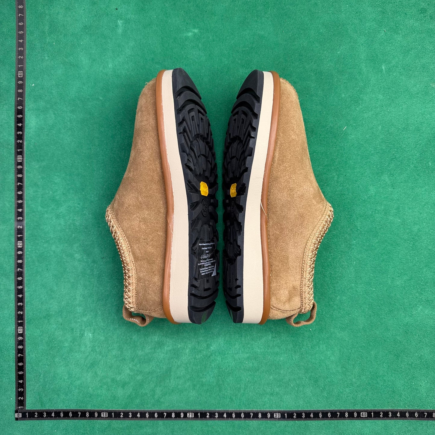 UGG
