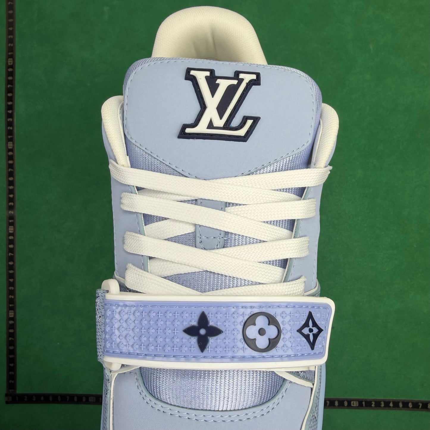Louis Vuitton  - TT Trainer