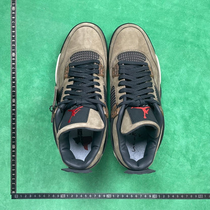 Air Jordan 4 Retro