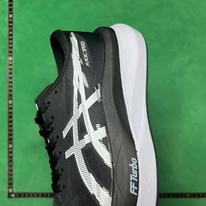 Asics Magic Speed 4