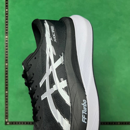 Asics Magic Speed 4