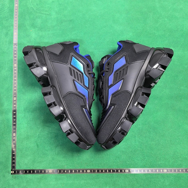Prada - Cloudburst Thunder