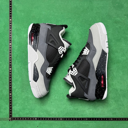 Air Jordan 4 Retro