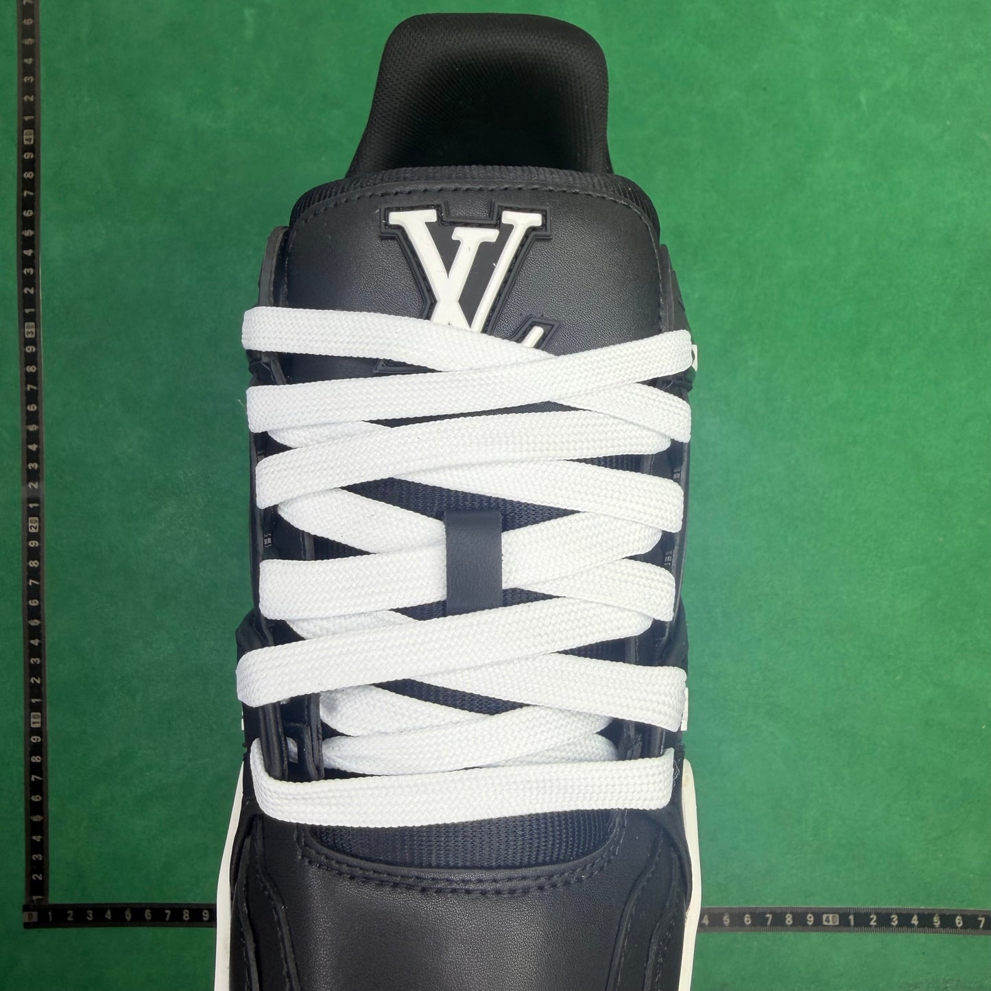 Louis Vuitton  - TT Trainer