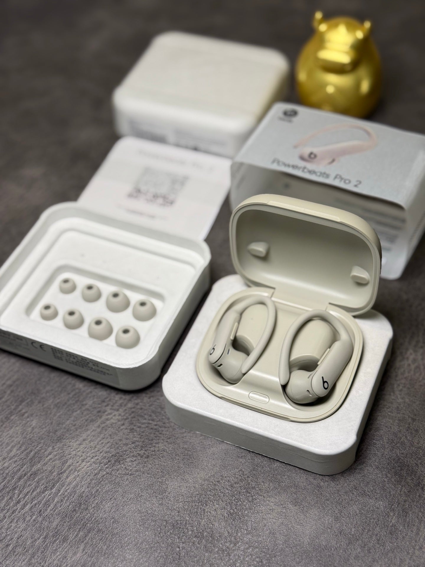 Beats Powerbeats pro 2 earbuds